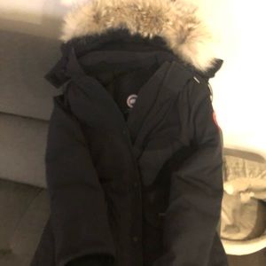 Canada Goose Trillium Coat Size Medium Navy Blue